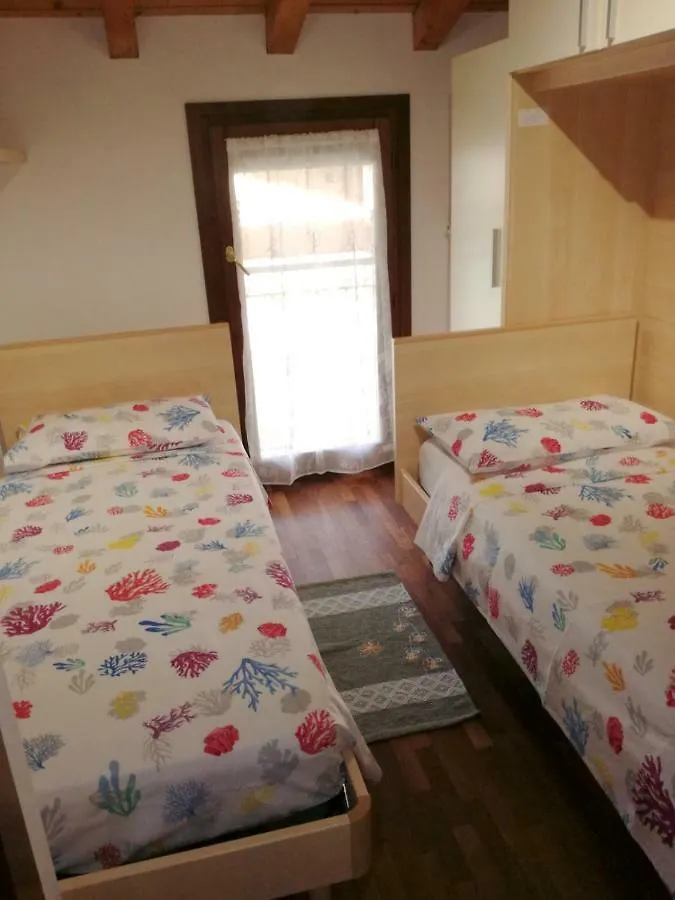 Apartment Appartamento Orchidea Garda Garda